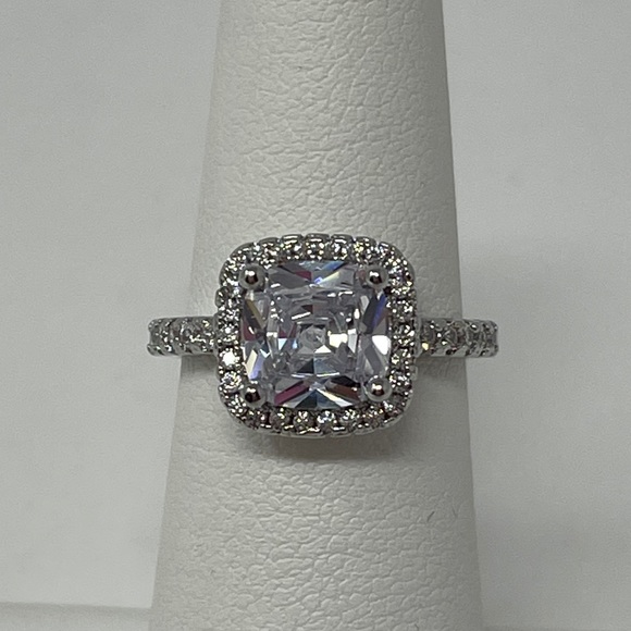 4 Carat Princess Cut CZ Ring - Picture 4 of 7